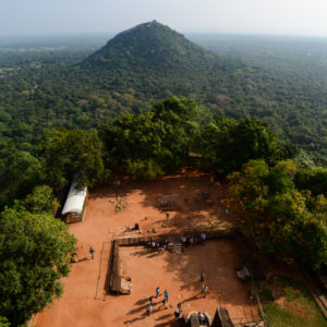 Vue depuis le haut de la Sigiriya